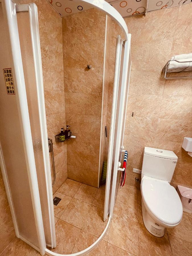 Zucuo Homestay Nangan Esterno foto