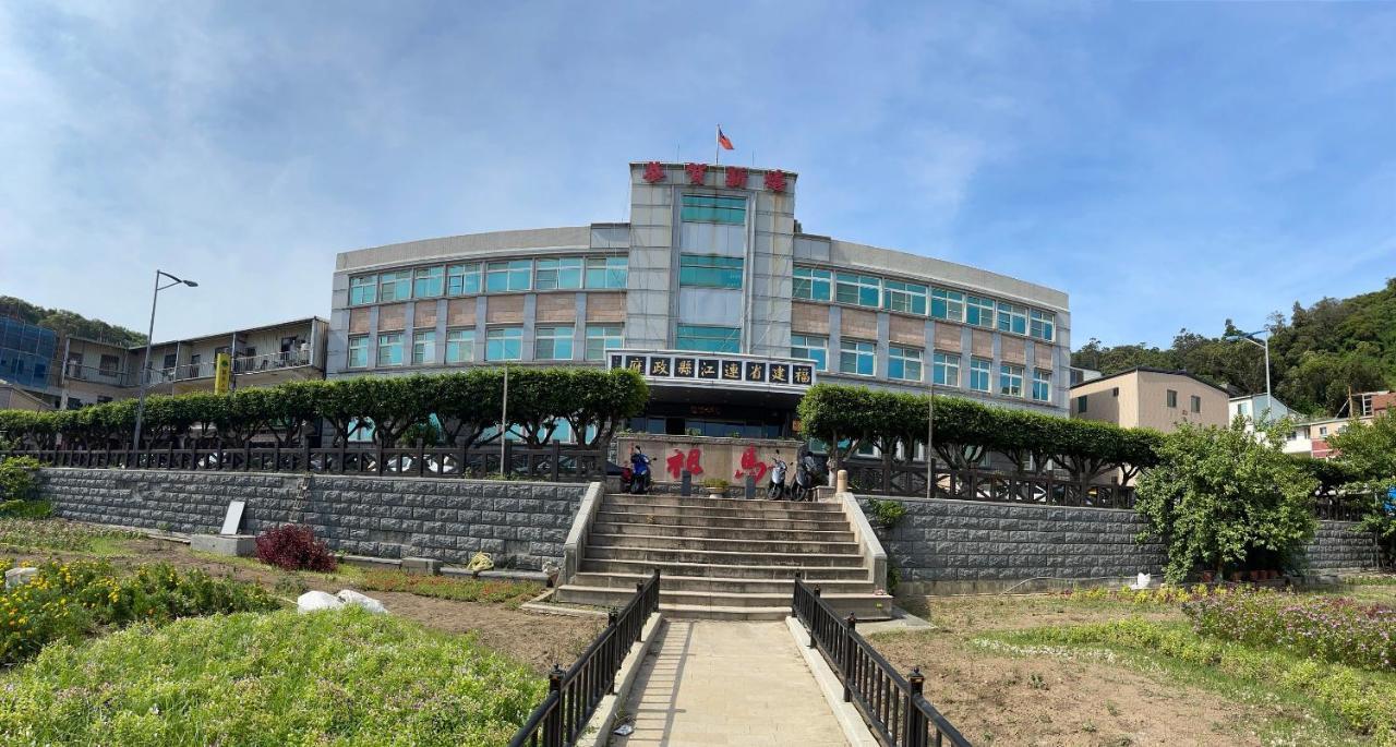 Zucuo Homestay Nangan Esterno foto